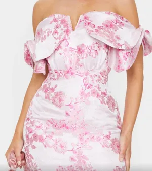 Pretty Little Thing Pink V Bar Jacquard Bodycon Dress thumbnail 3