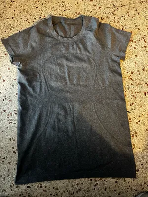 Lululemon swiftly tech short sleeve crew shirt size 12 thumbnail 1