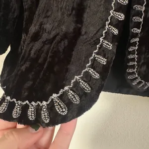 Jen’s Pirate Booty Crushed Velvet Beaded Jacket Blazer thumbnail 9