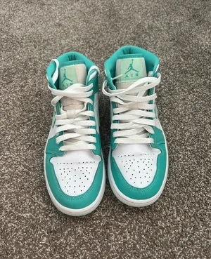 Size 7.5 thumbnail 2