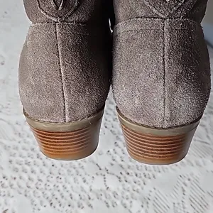 Vionic Joy Vera water resistant suede gray grey taupe ankle boots booties sz 8.5 thumbnail 4