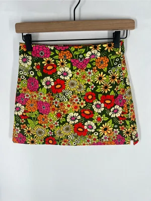 Sugar Thrillz Modern Love Floral Mini Skirt Green Retro 70s XS thumbnail 3