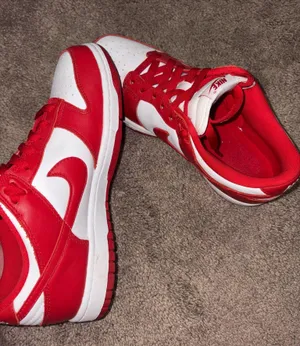Red Nike Dunk Low thumbnail 2