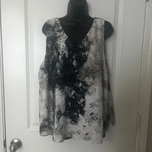 Women's‎ Marble Print V-Neck Sleeveless Blouse Top 1X thumbnail 3
