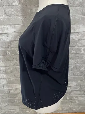 Lululemon Quick Pace Short Sleeve
Black thumbnail 4