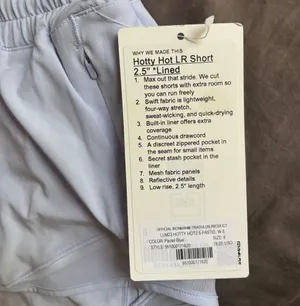 Lululemon Hotty Hot Short 2.5” thumbnail 2
