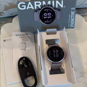 NWT Garmin vívoactive 5 Silicone Band Smartwatch thumbnail 7