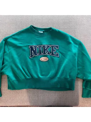 Nike Oversized Retro Crewneck Sweatshirt thumbnail 2