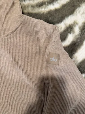 Alo Muse Hoodie Yoga Ribbed Sweatshirt Cropped Gravel Tan L thumbnail 4