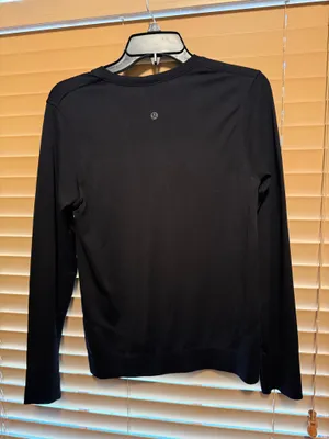 Lululemon Top Long Sleeve thumbnail 2