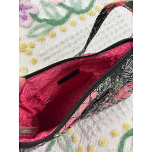 Croft & Barrow Quilted Floral Shoulder‎ Bag Black Pink Green RN73277 Small Purse thumbnail 4