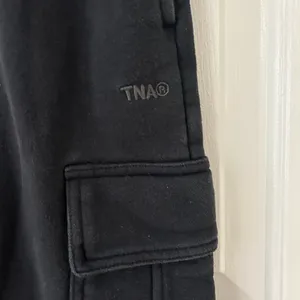 Aritzia TNA Sweatfleece Cargo Sweatpants Black Size XS thumbnail 2