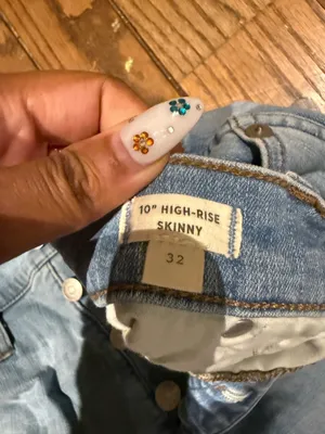 Madewell High-Rise 10" Skinny Jeans thumbnail 6