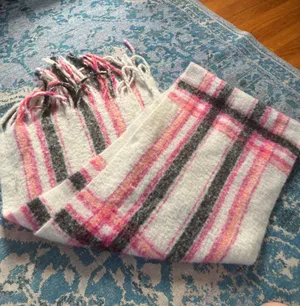 blanket scarf thumbnail 4
