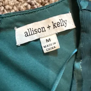 Allison + Kelly Emerald Green Faux Wrap Mini Dress Size‎ Medium thumbnail 8