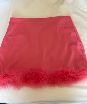 Pink Feather Skirt Size M thumbnail 1