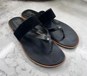 Sorel Ella II Sandal Black Leather Suede Thong Flat Sandals Womens 9.5 thumbnail 1