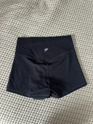 FABLETICS PURELUXE 2” SHORTS thumbnail 5