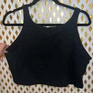 Victoria’s Secret PINK Black crop top tank shirt size XXL thumbnail 4