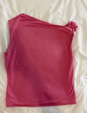 Pink Abercrombie Top thumbnail 1