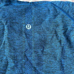 Lululemon BLUE SWIFTLY SHORT SLEEVE TOP SIZE 4 thumbnail 4
