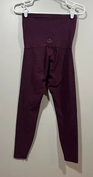 Beyond Yoga Maroon Maternity Cropped Leggings Small thumbnail 1