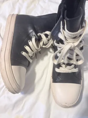 Women fashion sneakers thumbnail 2