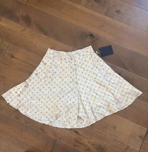 Satin short White Size 28 thumbnail 3