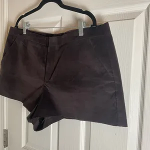 Zara Faux Suede High-Waisted Mini Shorts - Chocolate Brown - Size XXL thumbnail 3