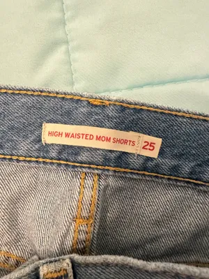 Levi’s High-Waisted Denim Mom Shorts thumbnail 3