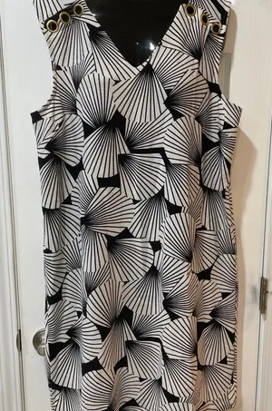 Elegant Black and White Patterned Mini Dress thumbnail 1