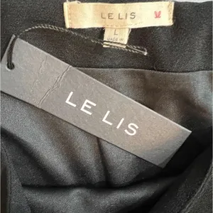 le Lis asymmetrical black ruffle skirt, Size L. NWT thumbnail 3