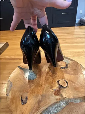 Paloma Made in Italy Black Patent Leather Heels with Decorative Flower Accent thumbnail 3
