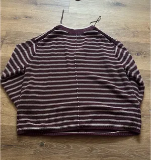 American Eagle Oversized Sweater thumbnail 2