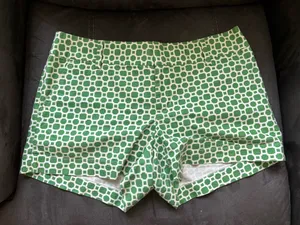 Banana Republic green and white shorts size 8 thumbnail 1