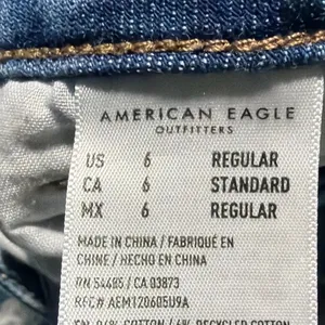 American Eagle Outfitters‎ Womens Jeans Highest Rise Mom Jean Distressed Size 6 thumbnail 4