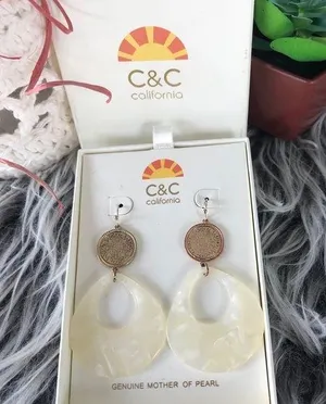 NWB C &C California Mother of Pearl Earrings thumbnail 1