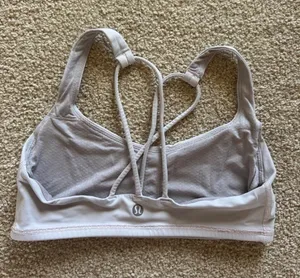 Lululemon bra  thumbnail 1