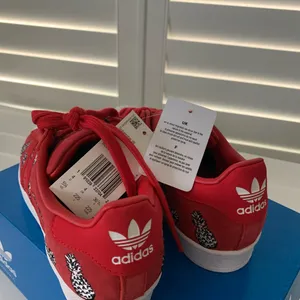 New‎ Adidas Superstar pineapple shoes 5.5 5 1/2 thumbnail 4