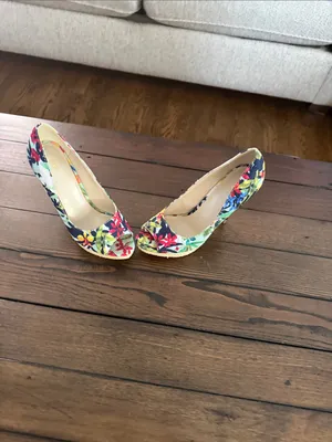 APT 9 Women’s Peep Toe Heels 7.5M Floral Print Textile Stiletto Platform Shoes thumbnail 2