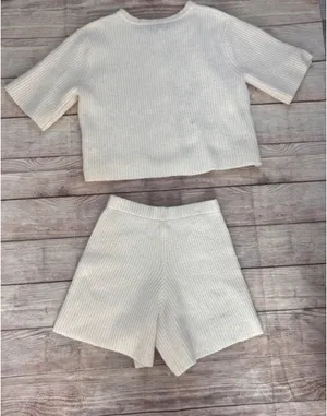 Aerie set thumbnail 2