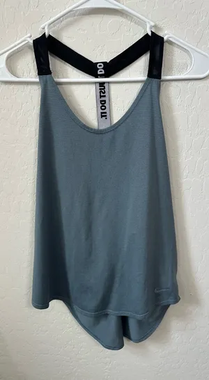 Tank top thumbnail 1