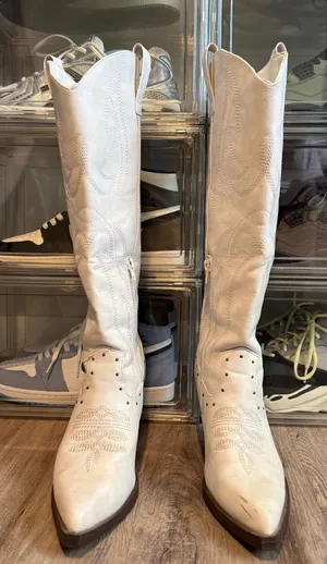 White Cowboy Boots Size 6.5 thumbnail 1