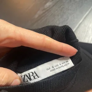 ZARA Black Mock Neck Short Sleeve Knit Top Women Size‎ S thumbnail 2