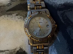 Vintage Fossil F2 Women’s Two-Toned Watch AM-3014 thumbnail 3