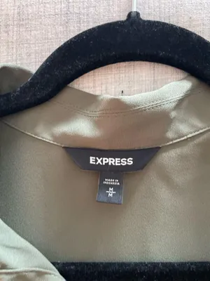 Express Women’s Top Medium thumbnail 5