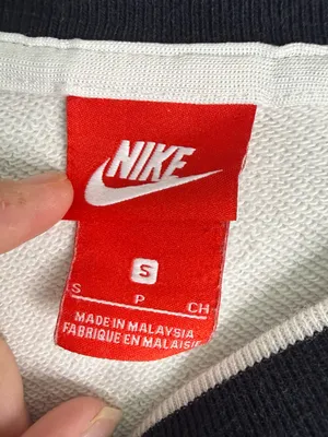 Nike Sportswear Logo Crewneck Sweatshirt White Black Size Small thumbnail 4