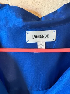 L’AGENCE Dani Silk Blouse in Blue Size Medium thumbnail 3
