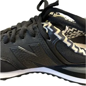 New Balance 574 Black & White Sneakers Women’s Size 5 thumbnail 8