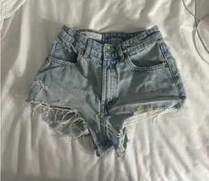 ZARA Shorts Denim thumbnail 1